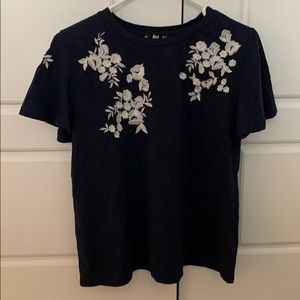 Navy and white flutter sleeve t-shit.